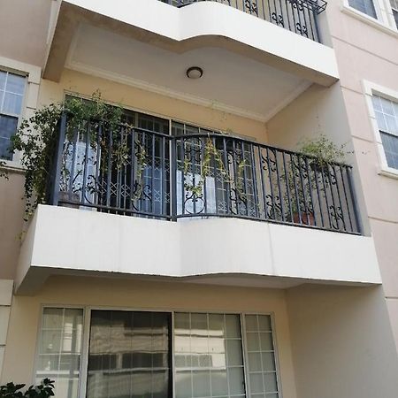 Apartamento Tricia'S Place - One Family At A Time Acra Exterior foto