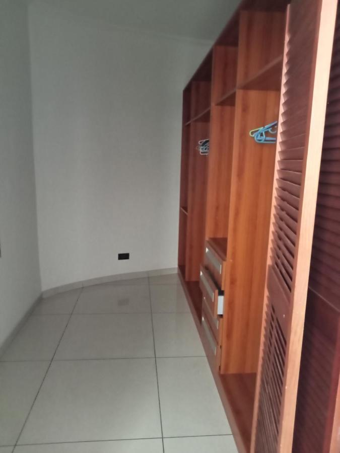 Apartamento Tricia'S Place - One Family At A Time Acra Exterior foto
